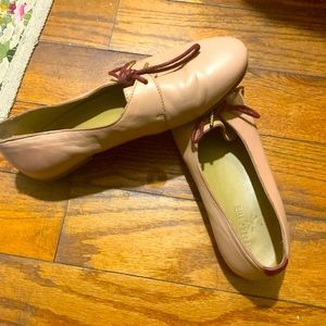 Light pink genuine portuguese leather ballet flats